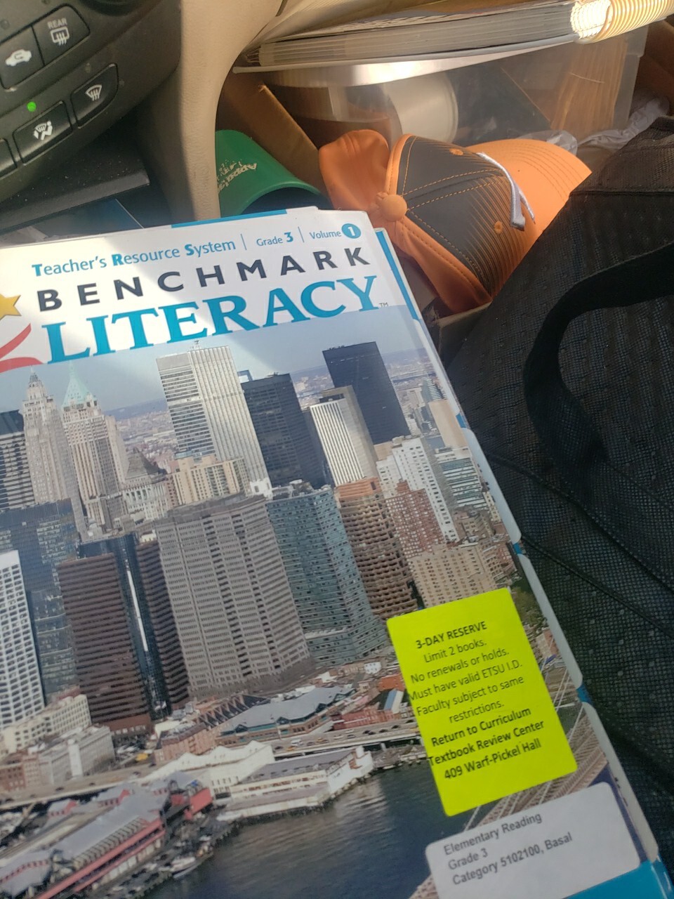 Benchmark Literacy: Benchmark Literacy Teacher&rsquo;s Resource Volume 1, Grade 3