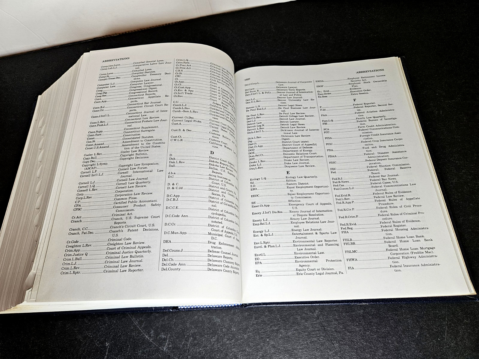 BLACK&rsquo;S LAW DICTIONARY – Deluxe Sixth Centennial Edition, 1990 West Padded HB