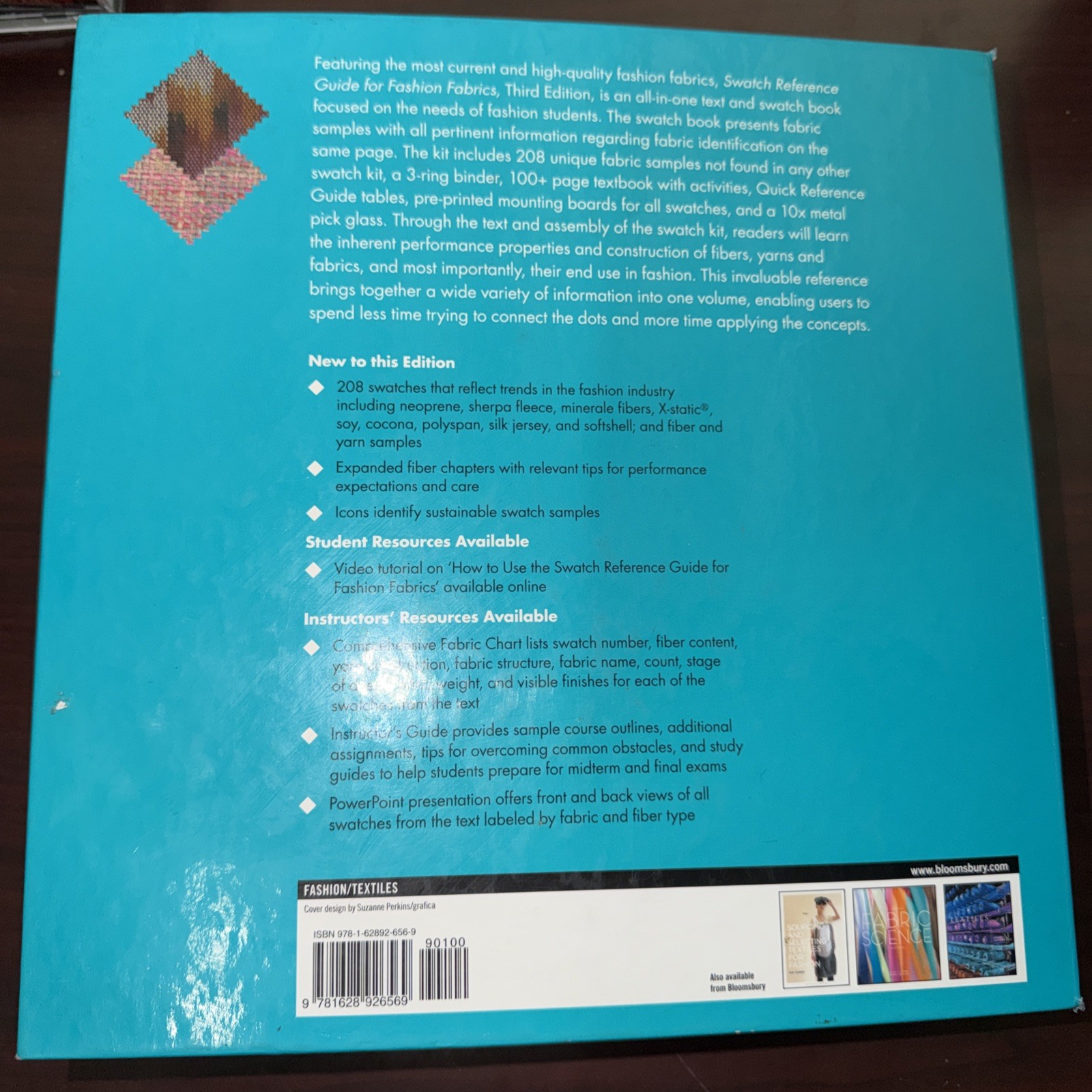 Swatch Reference Guide for Fashion Fabrics by Deborah E. Young (2015, Ringbound)
